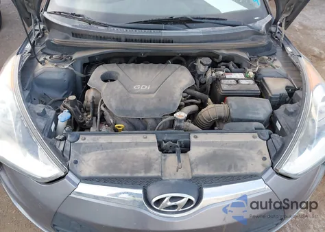 2013 Hyundai Veloster Base W/Black z USA, uszkodzony, nr VIN KMHTC6AD7DU117545